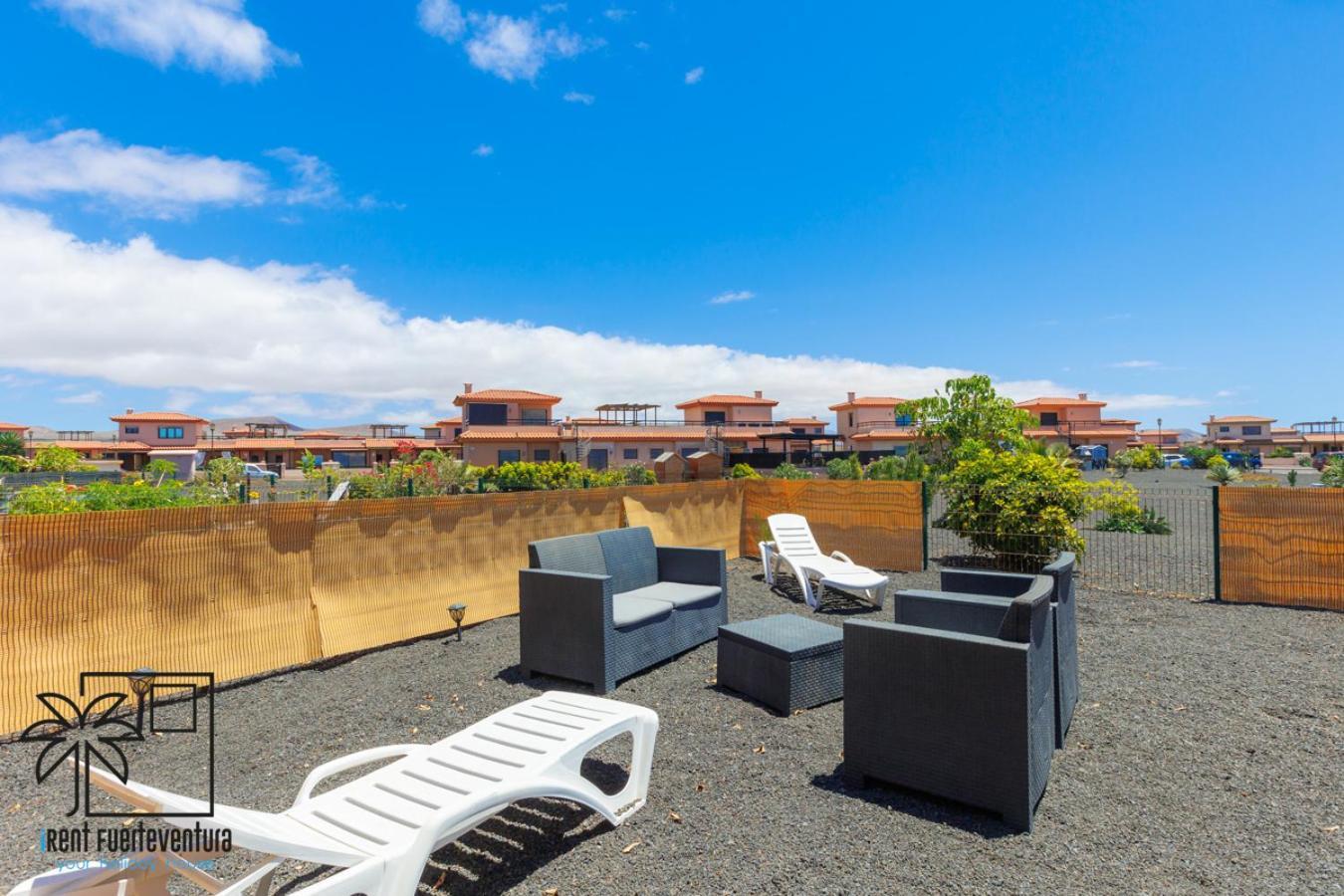 הוילה קורלחו Casa De Los Viajeros Majanicho Irent Fuerteventura מראה חיצוני תמונה
