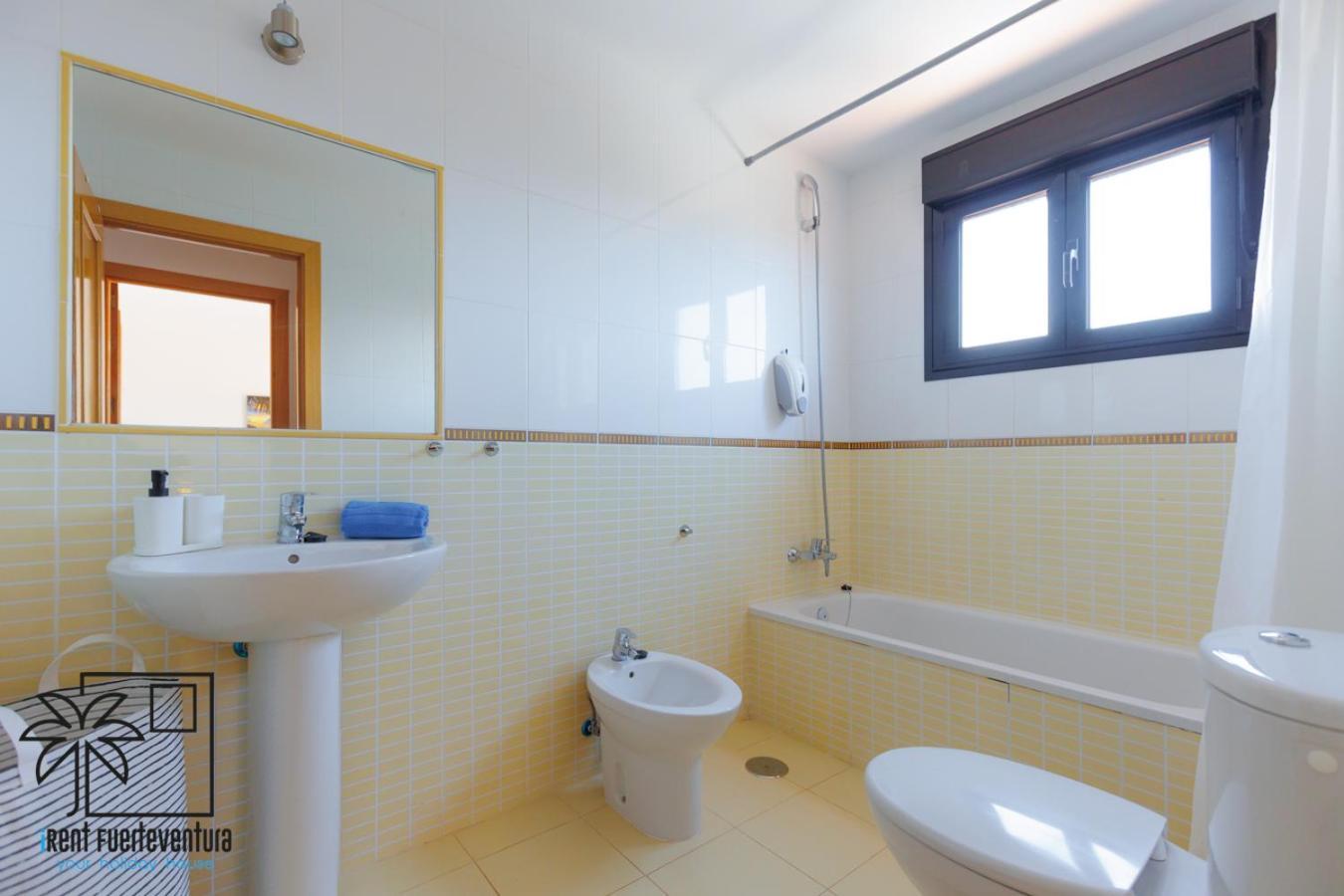 הוילה קורלחו Casa De Los Viajeros Majanicho Irent Fuerteventura מראה חיצוני תמונה